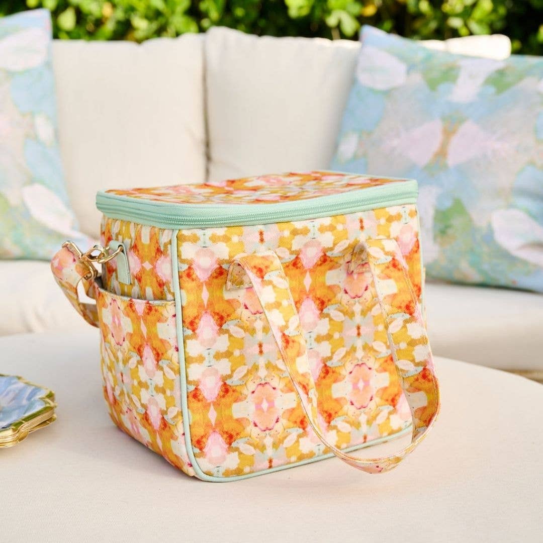 Lunch Bags & Coolers
