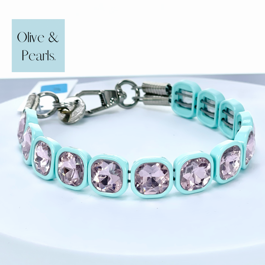 The “Charlotte” Crystal Pet Collar