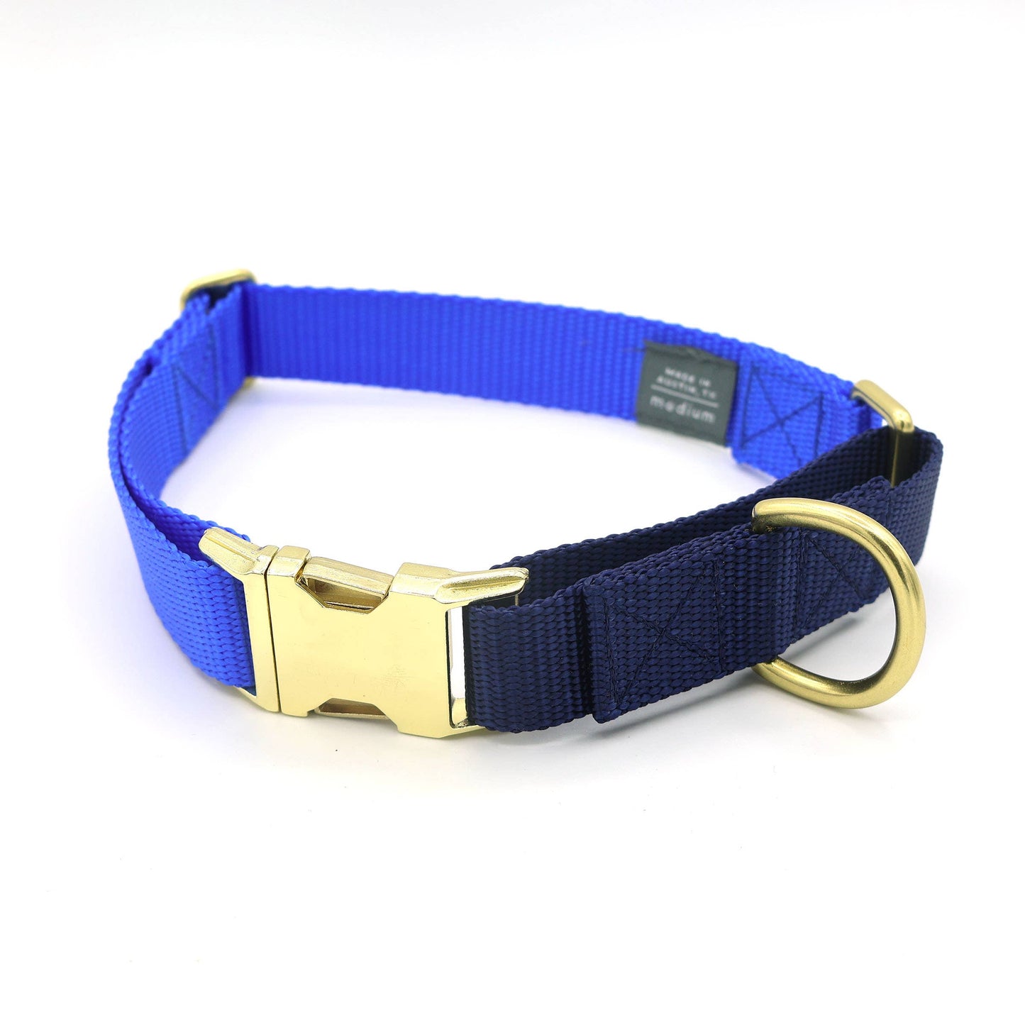 Side-release martingale collar / brass snap